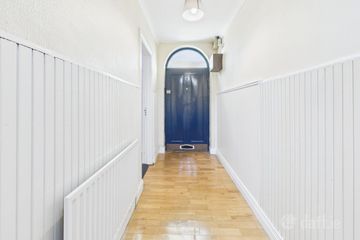 33 The Glen, Waterford, Waterford City Centre, Co. Waterford, X91X6HC — photo 2