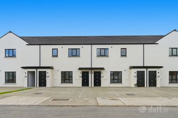 38 Sandyhill Lane, Glenconnor Village, Clonmel, Co. Tipperary, E91W6H6 — photo 2