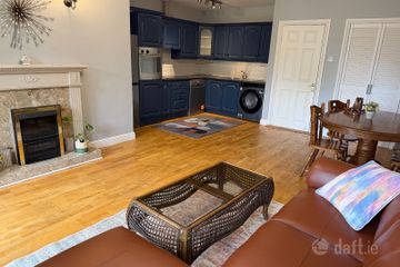 29 Woodville, Rochestown Road, Rochestown, Co. Cork — photo 2