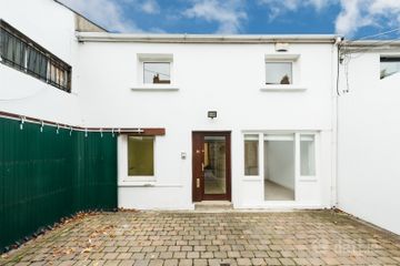 10 Herbert Lane, Dublin 2