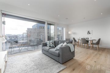 Apartment, Block 01, Ropemaker Place, Grand Canal Dock, Dublin 2 — photo 3