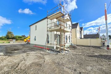 7 Cuirt Ghallagh, Castleblakeney, Co. Galway, H53H9C4 — photo 2