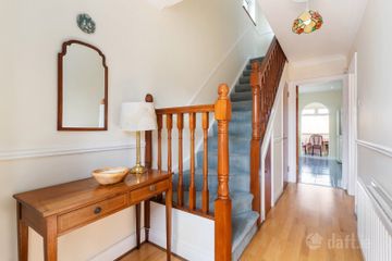 30 Beech Park Avenue, Foxrock, Dublin 18, D18VR72 — photo 2