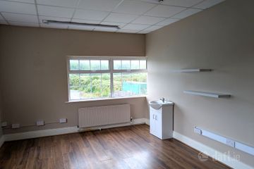 Commercial Unit, Wellingtonbridge, Co. Wexford — photo 2