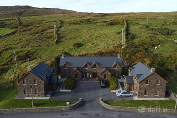 2 Detached & 2 Semi Detached