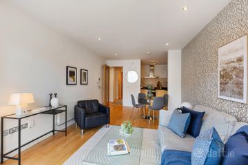 19 William Beckett House, Pembroke Row, Dublin 2, D02YP86 — photo 2