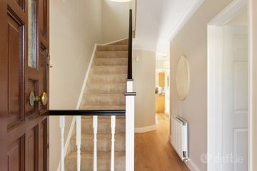 13 Sandyford Hall Walk, Sandyford, Dublin 18, D18A9F9 — photo 2