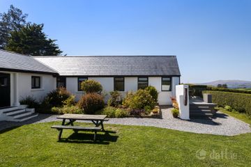 Derryfunshion Cottage, Derryfunshion, Durrus, Co. Cork, P75CX76 — photo 2