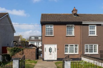 27 Woodvale Avenue, Clonsilla, Dublin 15, D15XT0C — photo 2