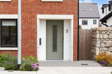 5 Suttonfield Paddocks, Kilternan, Carrickmines, Dublin 18, D18YW7Y — photo 2