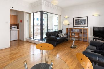 4 Gandon House, Custom House Square, IFSC, Dublin 1, D01HX34 — photo 3