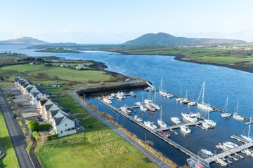 2 Marina Walk, Cahersiveen, Co. Kerry, V23VN36 — photo 3
