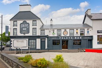 Foley'S Bar, Wolf Tone Square, Tubbercurry, Co. Sligo, F91HXW5 — photo 2