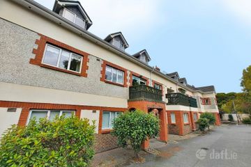 Apartment 4, Broomfield Hall, Shankill, Dublin 18, D18X590 — photo 2