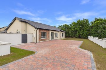 House Type B Detached 4-Bed Bungalow c. 148 sq.m, The Grove, Bridgetown, Co. Wexford — photo 2