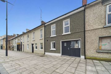 18B Kickham Street, Carrick-on-Suir, Co. Tipperary, E32T044 — photo 2