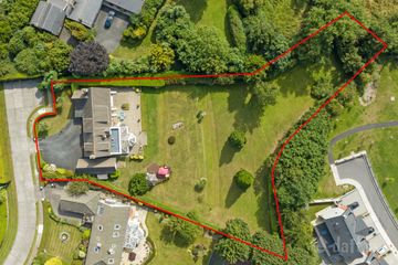 Carrabawn, 4 Sunnyhill Park, Cabinteely, Dublin 18, D18 H9W6 — photo 3