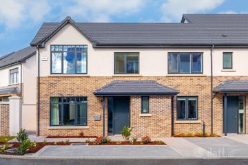 16 Woodward Heath, Glencarin Gate, Dublin 18, Leopardstown, Dublin 18