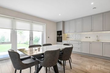 8 Dún Óir Court, Kilternan, Dublin 18, Co. Dublin, D18KD3A — photo 3