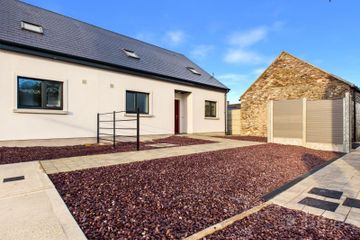 Orchard Walk- 2 Bed Bungalow, Orchard Walk, Killeagh, Co. Cork — photo 3