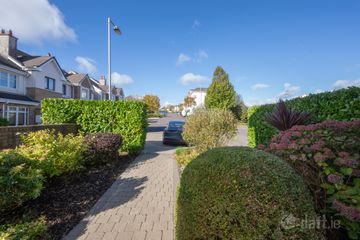 9 The Close, Harbour Heights, Passage West, Co. Cork, T12HE4F — photo 2