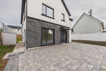 1 Weavers Wood, Dripsey, Co. Cork, P12P982 — photo 3