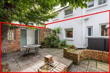 73 Pembroke Lane, Ballsbridge, Dublin 4, D04K061