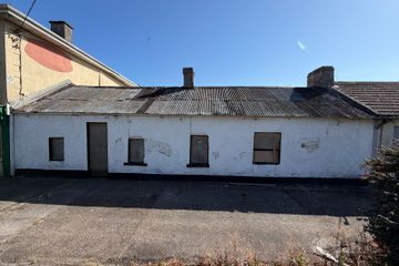 The Bungalow, Upper Strand, Youghal, Co. Cork, P36EY82 — photo 2