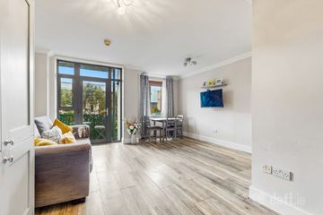 Flat 2, 15 Main Street, Clongriffin, Dublin 13, D13TD77 — photo 2