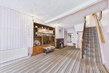 34 Manor Street, Waterford City, Co. Waterford, X91EWK6 — photo 3