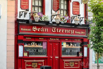 Sean Tierneys Bar & Restaurant, 13 Connell Street, Clonmel, Co. Tipperary, E91 RD83 — photo 2
