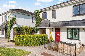 17 Straffan Green, Straffan Wood, Maynooth, Co. Kildare, W23T2H2 — photo 2