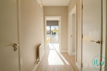 Apartment 3, East Courtyard, Tullyvale, Cabinteely, Dublin 18 — photo 2