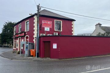 Carry Out, Rosemary Square, Roscrea, Co. Tipperary, E53CP59 — photo 2