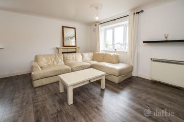 Apartment 16, Whitehall Square, Walkinstown, Dublin 12, D12X891 — photo 2