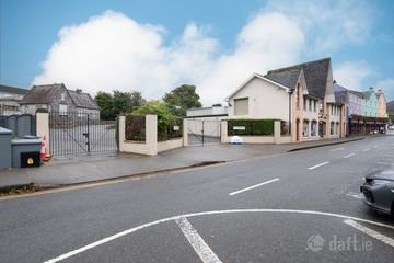2 Park Street, Kenmare, Co. Kerry, V93HR67 — photo 2