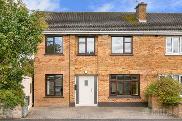 1 Dillons Row, Maynooth, Co Kildare, W23 A0X2