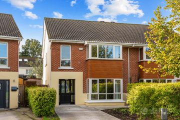13 The Crescent, Dunboyne Castle, Dunboyne, Co. Meath, A86K407 — photo 2
