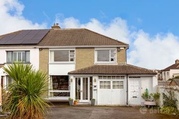 15 Weston Grove, Churchtown, Dublin 14, D14 K7W3
