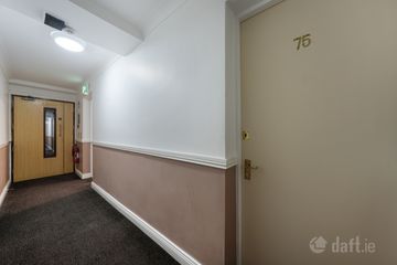 75 Gandon Hall, Gardiner Street, Dublin 1 — photo 2
