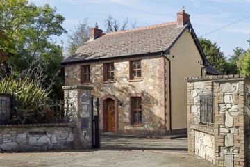 Hill House, Thornton, Swords, Co. Dublin, K67XA07 — photo 2