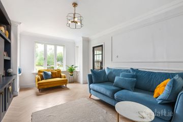 23 Brighton Place, Foxrock, Dublin 18, D18P2N9 — photo 3