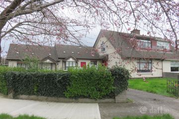 16 Castle Grove, Clondalkin, Dublin 22, D22X068 — photo 3