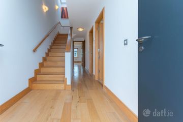 Apartment 9, Crescent Villas, Taylor's Hill, Co. Galway, H91WF66 — photo 3