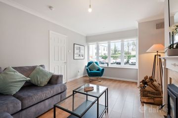 5 Sandyford Village, Sandyford, Dublin 18, D18V660 — photo 2