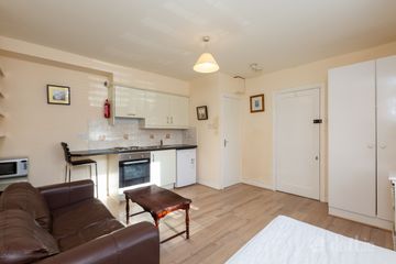 Flat 4, 21 Charleston Road, Ranelagh, Dublin 6 — photo 3
