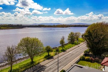 LA 18, 18 Lough Atalia Road, Galway, H91 524H — photo 3