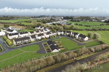 Semi-Detached Bungalows, Ard Rua Meadows, Claremorris, Co Mayo — photo 3