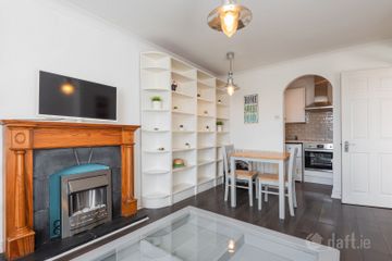 Apartment 73, Bachelors Walk Apartments, Dublin 2, Dublin 1 — photo 2