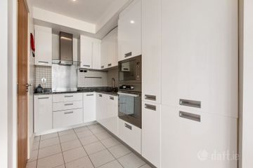 Apartment 45, Weavers Hall, Levmoss Park, Leopardstown, Dublin 18, D18XY05 — photo 2
